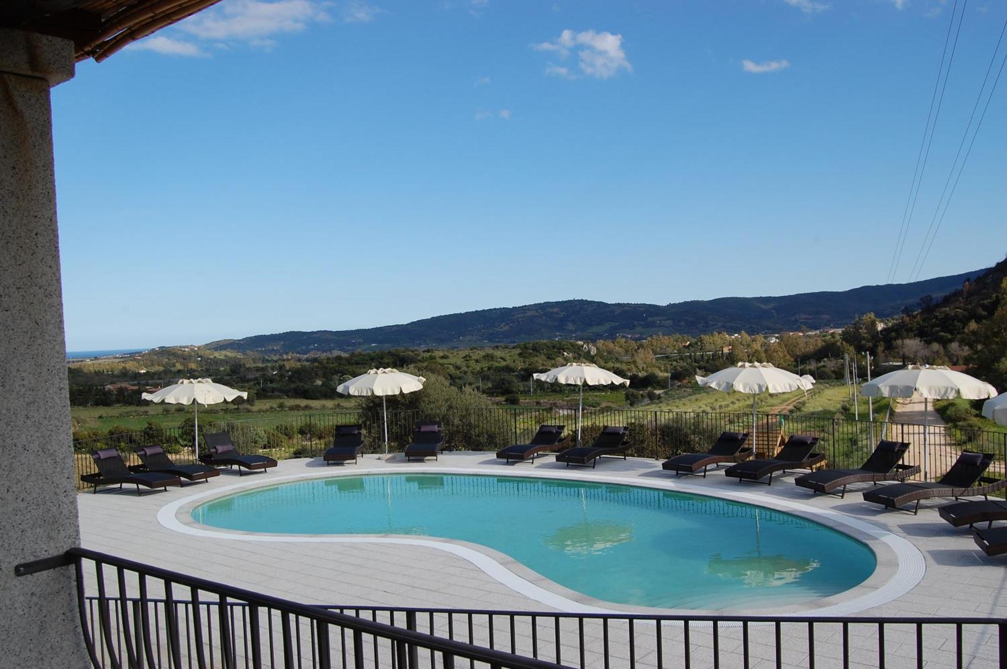 Case Vacanze Nioleo - Apartments And Pool Siniscola Exterior photo
