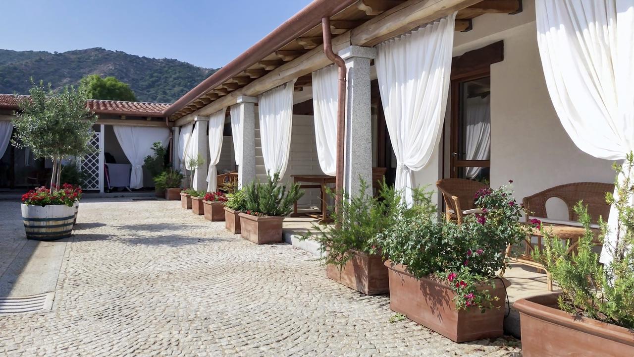 Case Vacanze Nioleo - Apartments And Pool Siniscola Exterior photo
